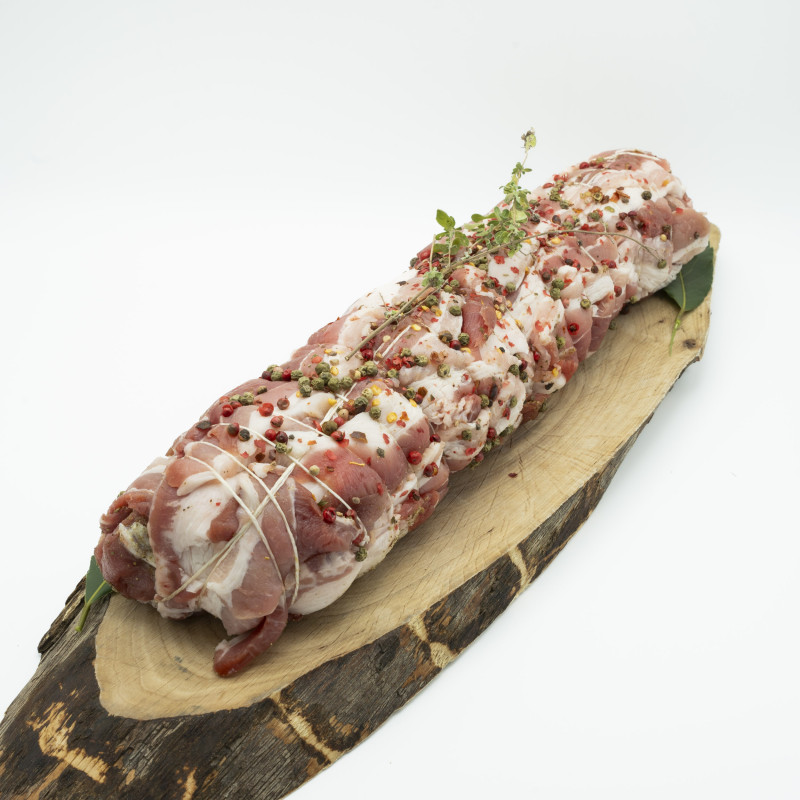 Schweinefilet mit rosa Pfeffer gespickt