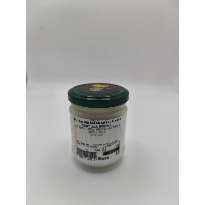 Cremiger Mandeljoghurt