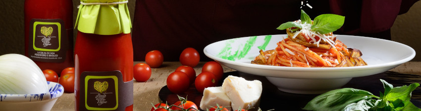 Ready-made sauces and gravies